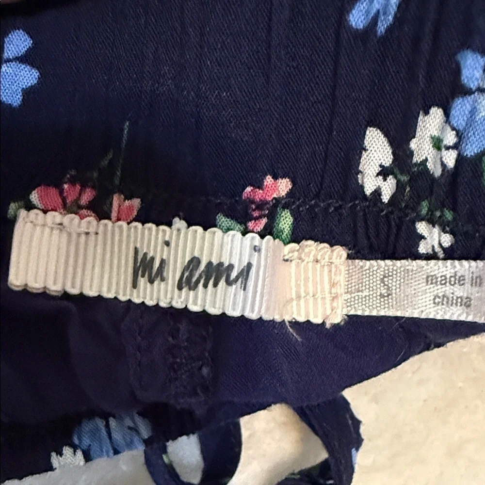 Francesca’s Collection Mi.Ami Navy Multicolored Floral Print A-Line Skirt